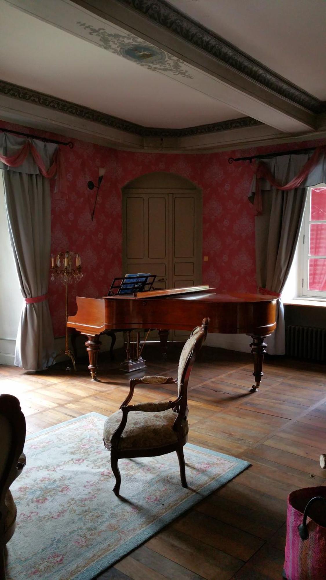 Chateau De Bellefond Lagraulière Екстериор снимка